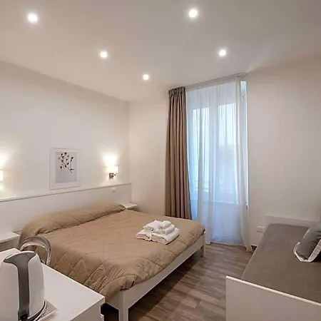 La Casa Di Mattia Nocleg ze śniadaniem 4*